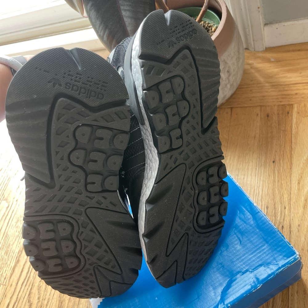 Adidas - Picture 5 of 5